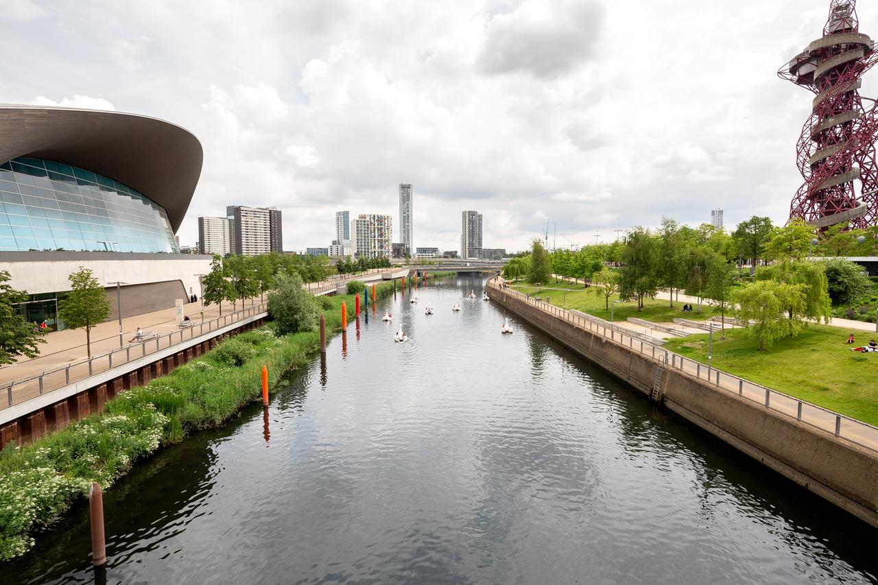 Luxury Stratford Apartment London Bagian luar foto